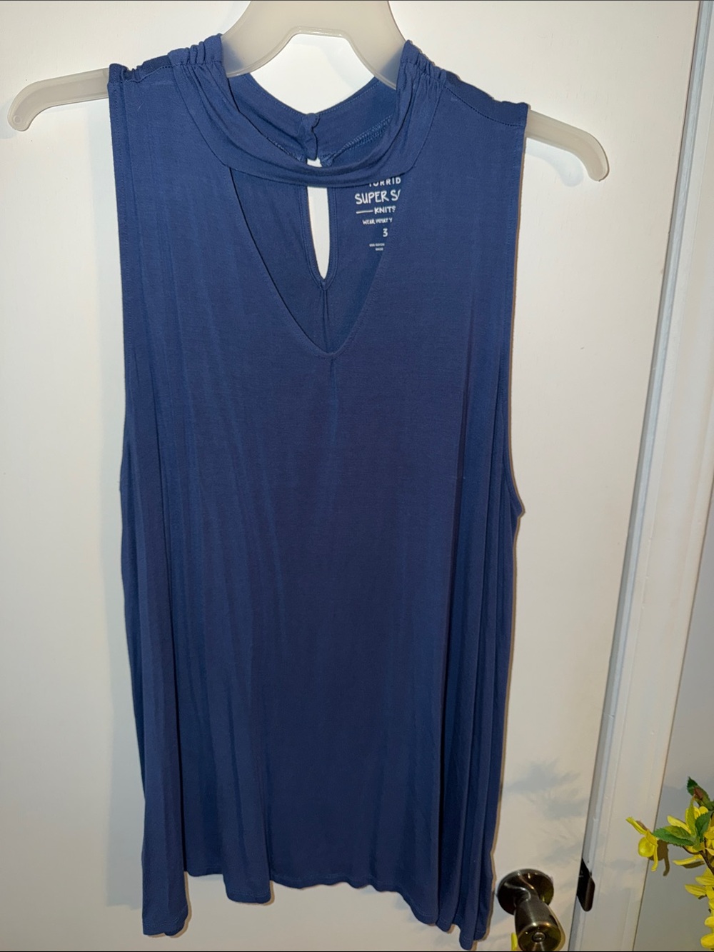 torrid Navy Blue Sleeveless Keyhole Mock Neck Top